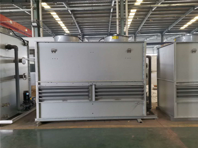 闭式冷却塔水箱多久加一次水？